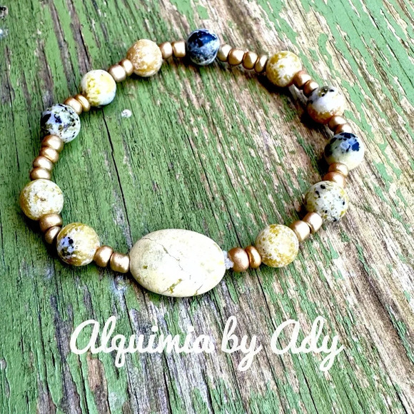 COPY - Yellow Turquoise and gold beaded bracelet /protection and peace - Picture 1 of 7